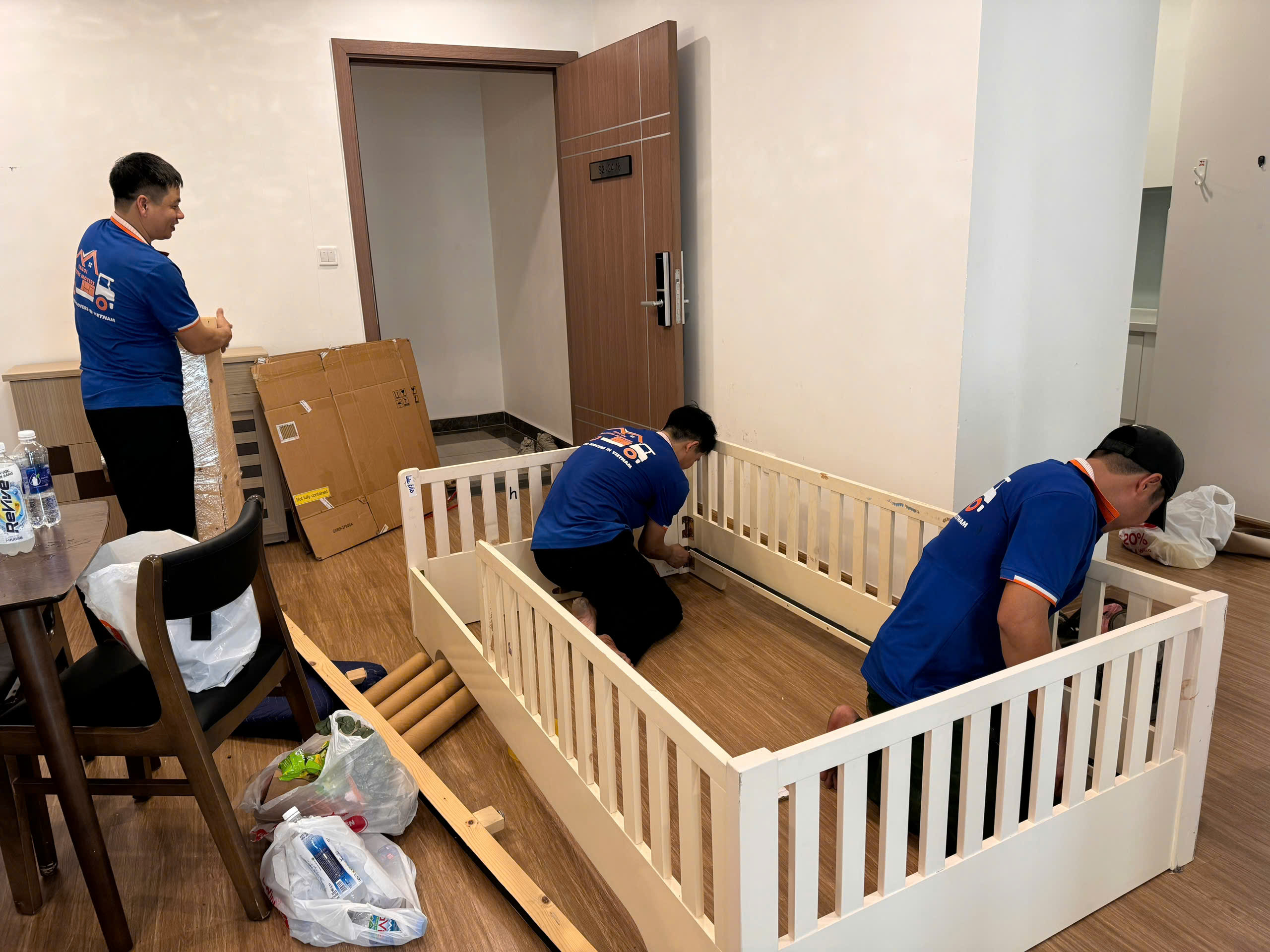 dismantling bed frame before house relocation assembling bed and wardrobe after relocation